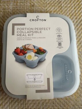 CROFTON Portion Perfect Collapsible Meal Kit - Light Blue